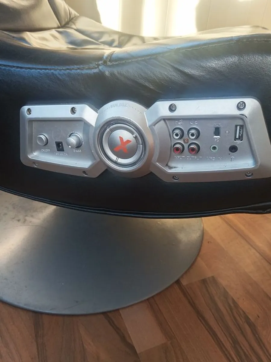 Gaming chair- Xrocker - Image 3