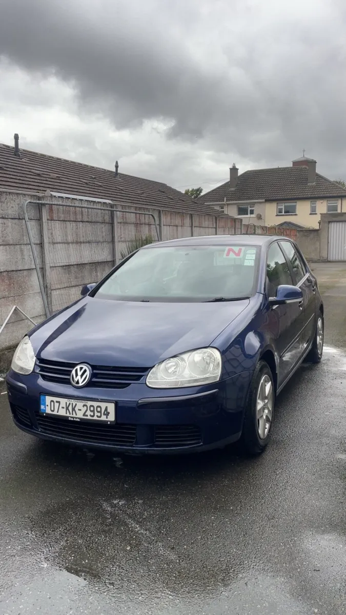 Volkswagen Golf 2007 1.4L - Image 1