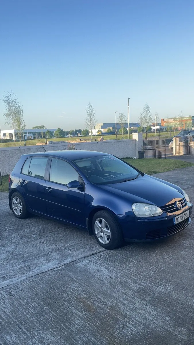 Volkswagen Golf 2007 1.4L - Image 2