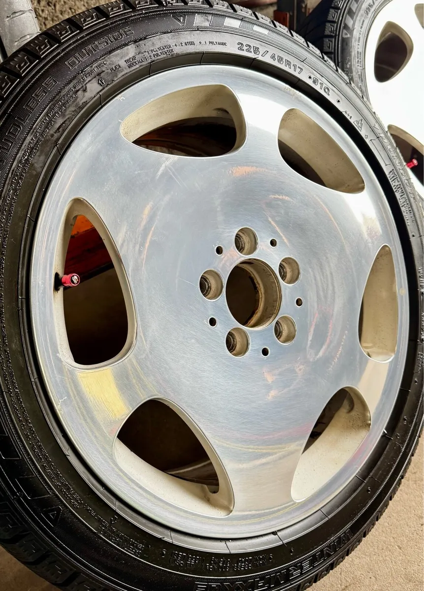 17” Genuine Mercedes Alloys - Image 3
