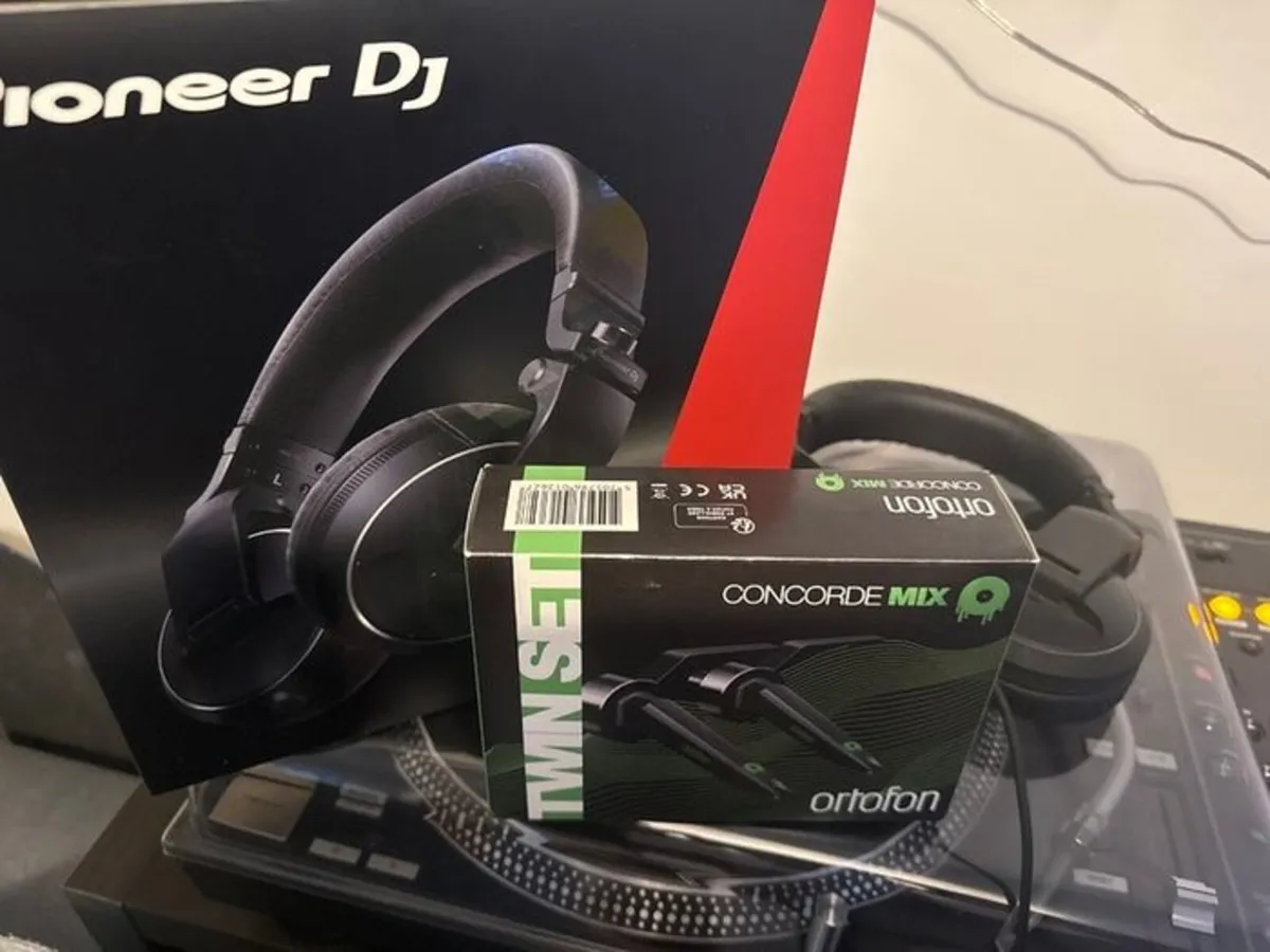 Pioneer RX3 & Reloop RP7000MK2 set - Image 3