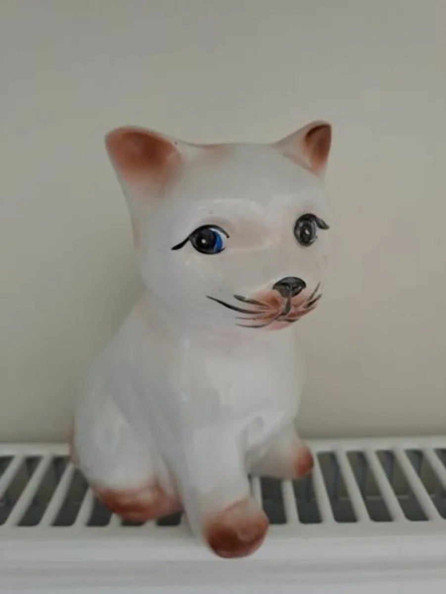 Vintage Kitten planter vase - Image 1