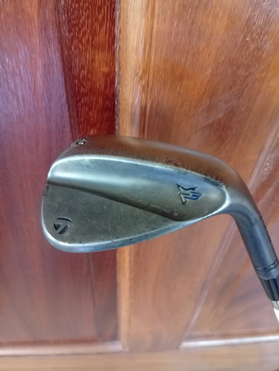 TaylorMade Tour Issue 60 Degree Wedge Raw - Image 1