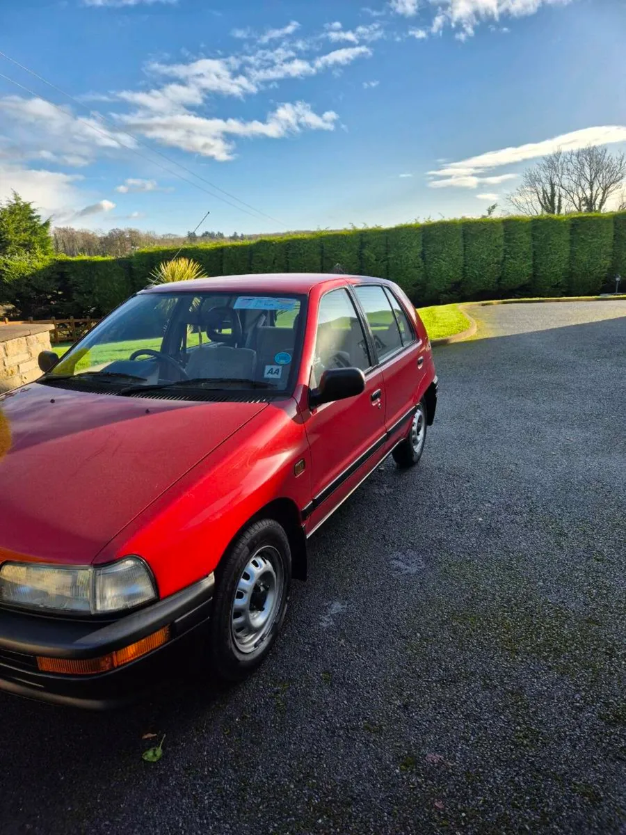 1991 daihatsu charade - Image 2