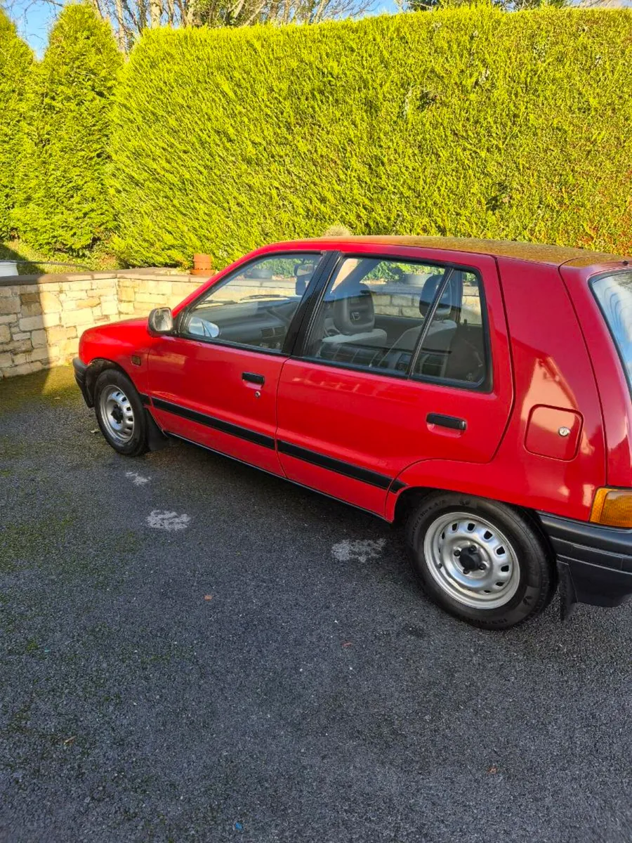 1991 daihatsu charade - Image 3