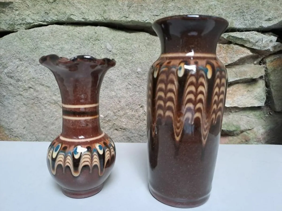 Vintage Bulgarian clay vase and flower pot - Image 1