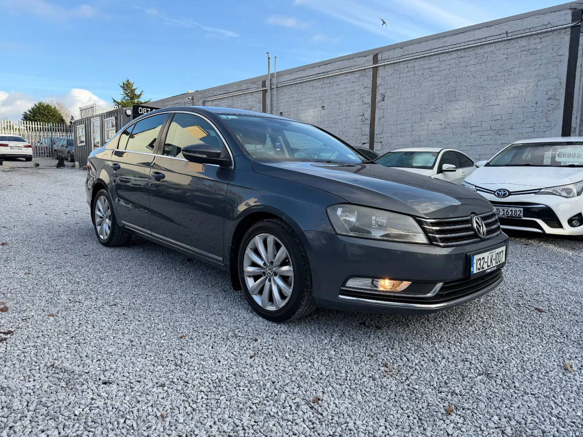 2013 (132) Volkswagen Passat 1.6 TDI Highline BMT - Image 1