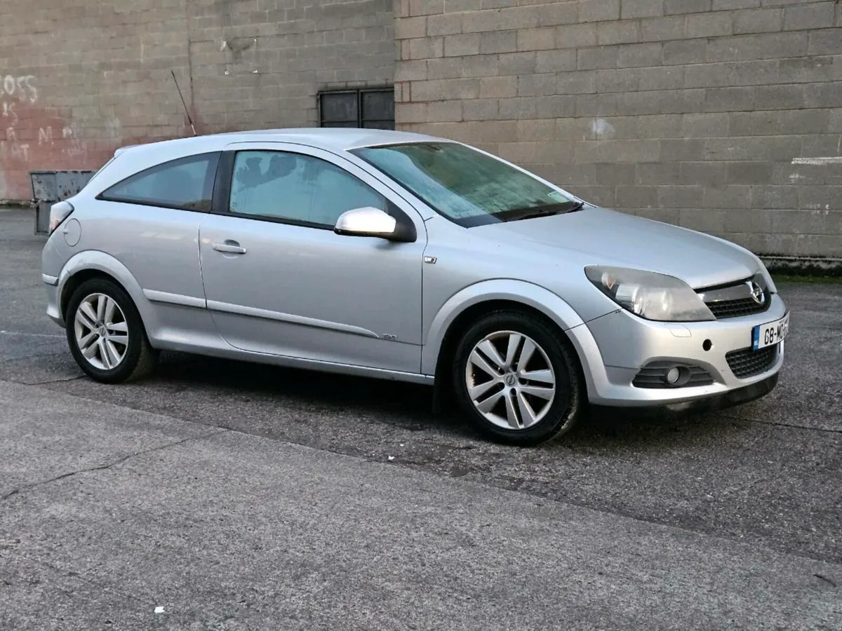 Opel Astra 1.4 petrol - Image 2