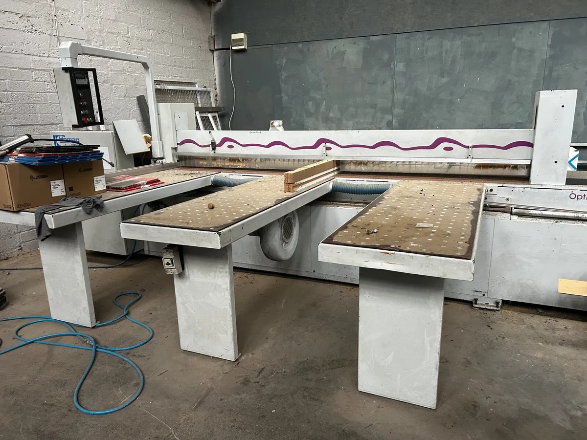 Saw for cutting timber and plastic - Image 1