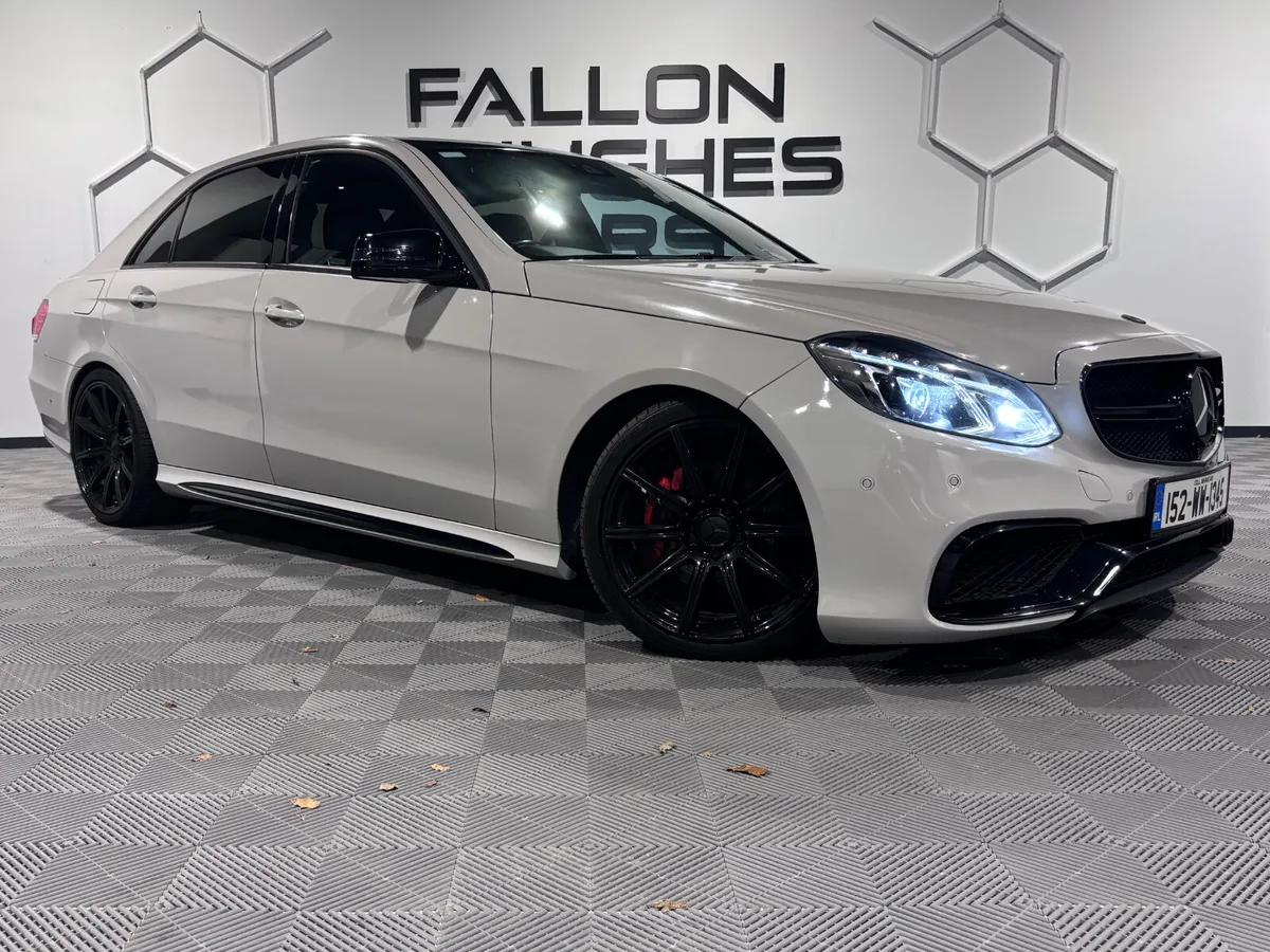 MERCEDES-BENZ E CLASS E220D AMG LINE NIGHT EDITION - Image 2