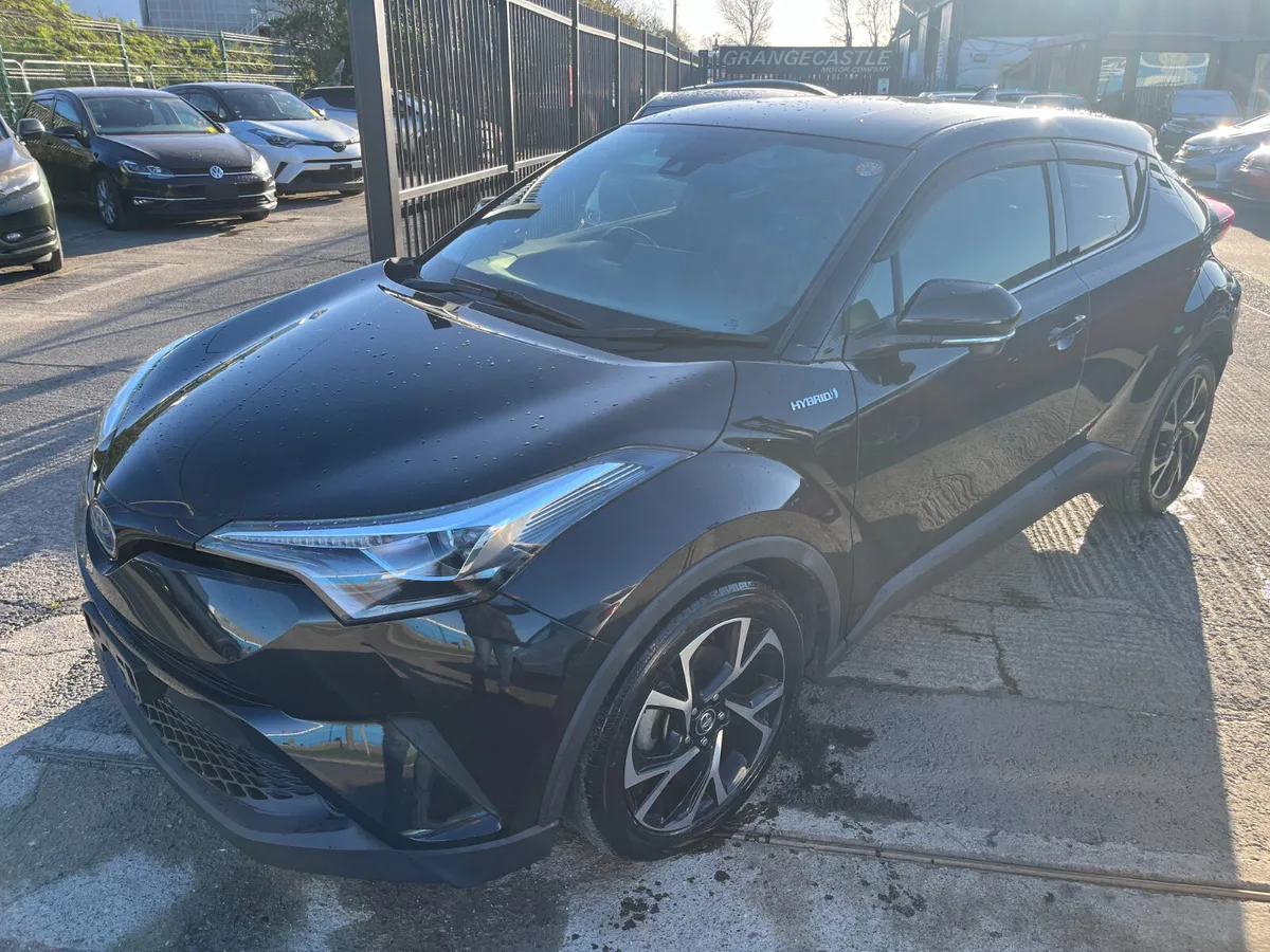 TOYOTA C-HR 2018, 1.8 HYBRID AUTO LOW KM HIGH SPEC - Image 3