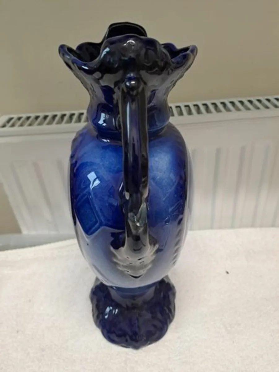 Staffordshire vase blue rose - Image 4