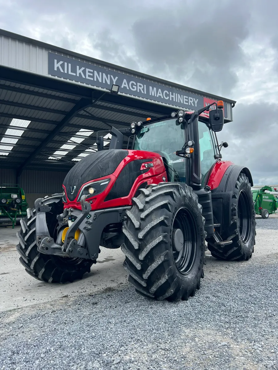 2022 Valtra T195A Active on 650/65R42's - Image 2
