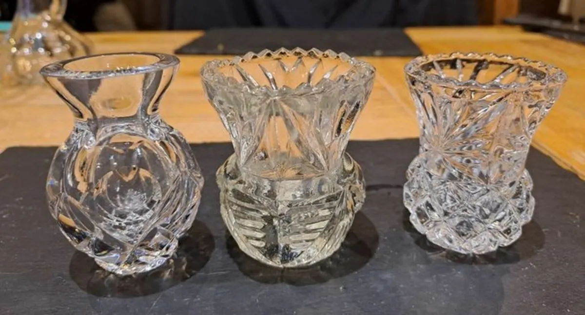 3 crystal vases small - Image 1