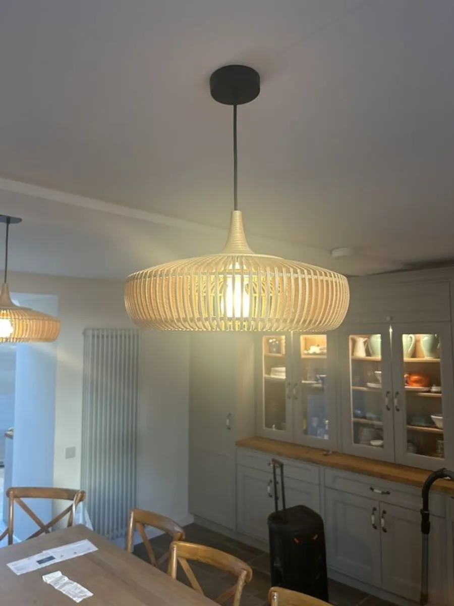 light fitting - Image 1