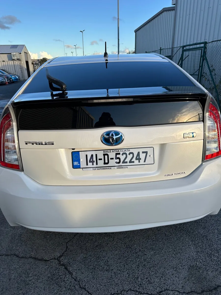 Low mileage prius only 92k miles - Image 2
