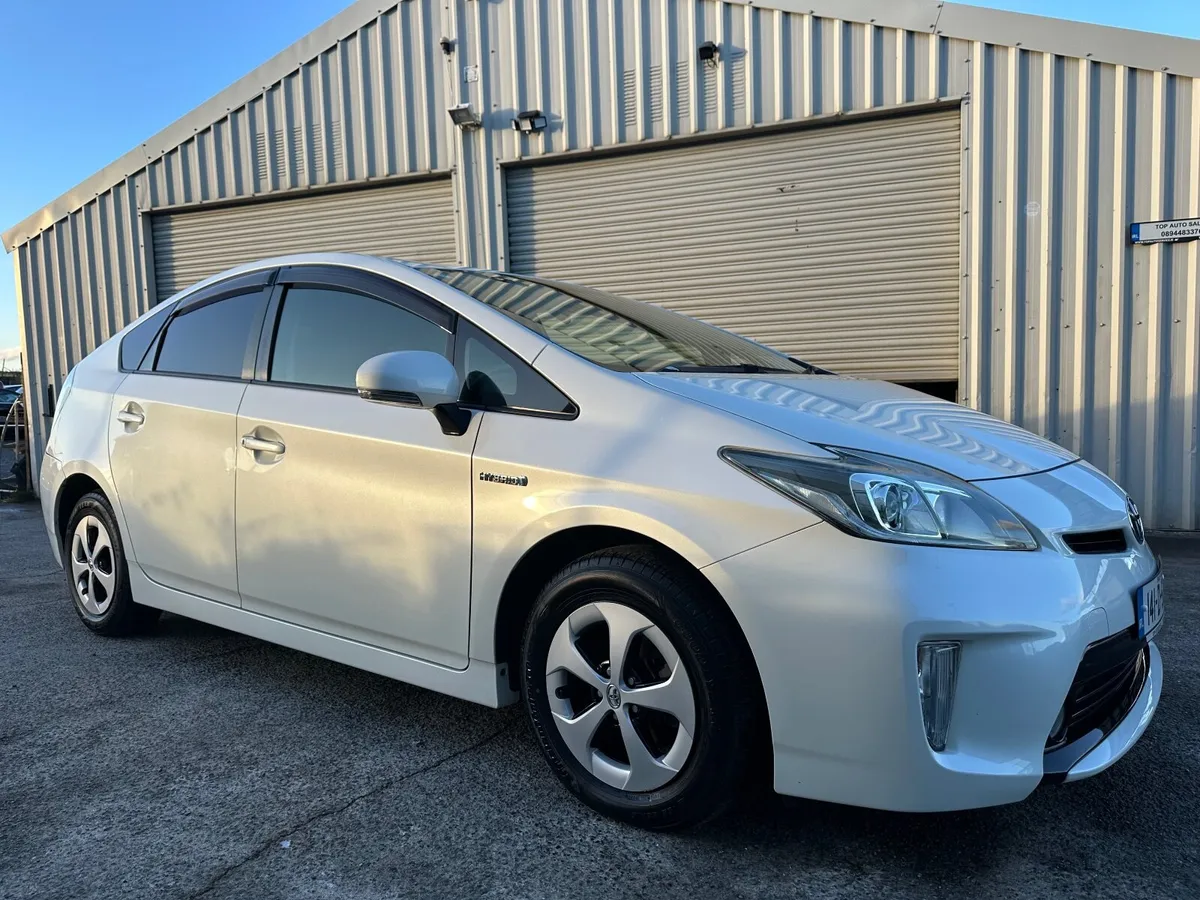 Low mileage prius only 92k miles - Image 4