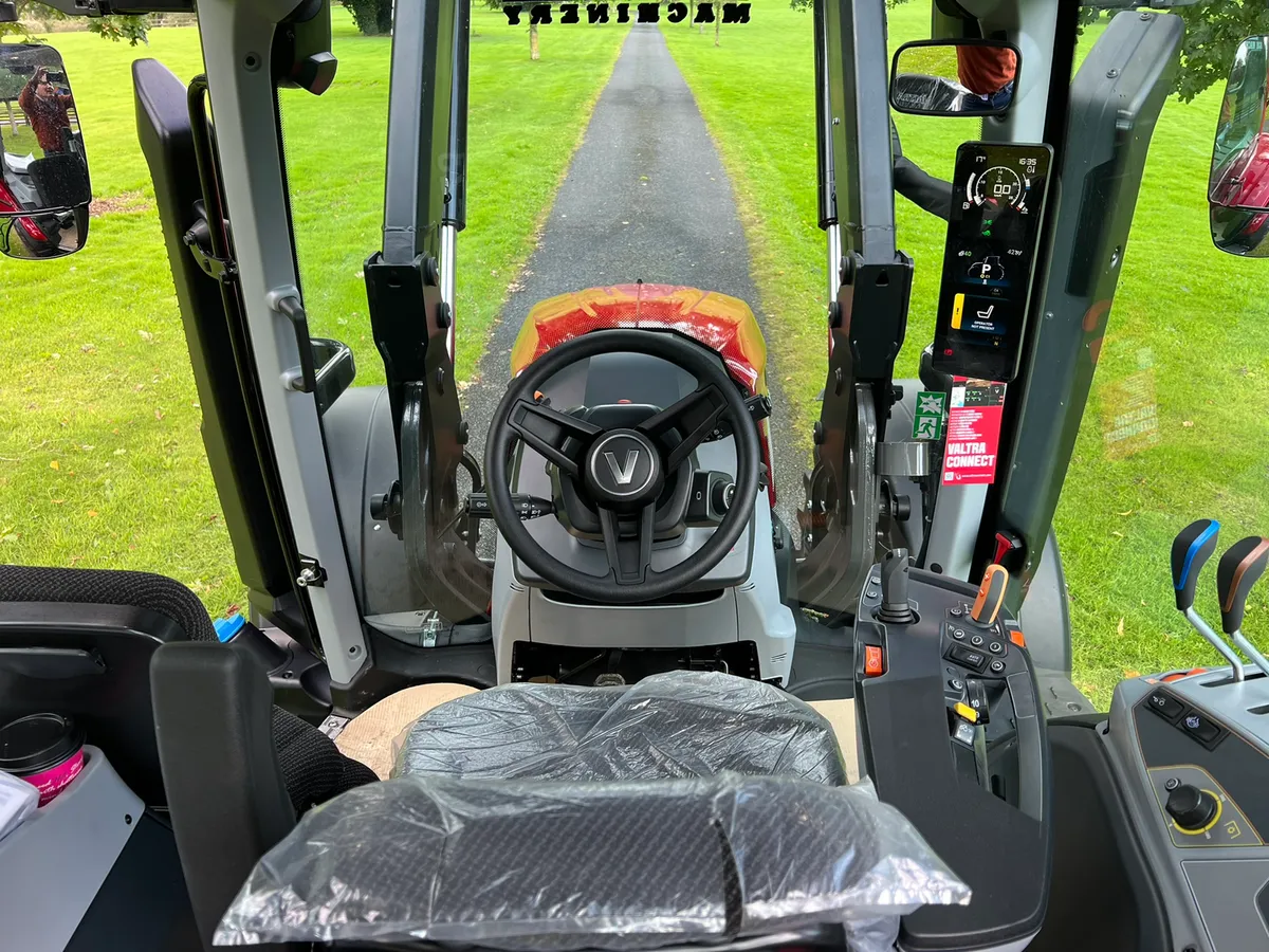 New Valtra N155A c/w Loader, 155hp on Lp600's - Image 2
