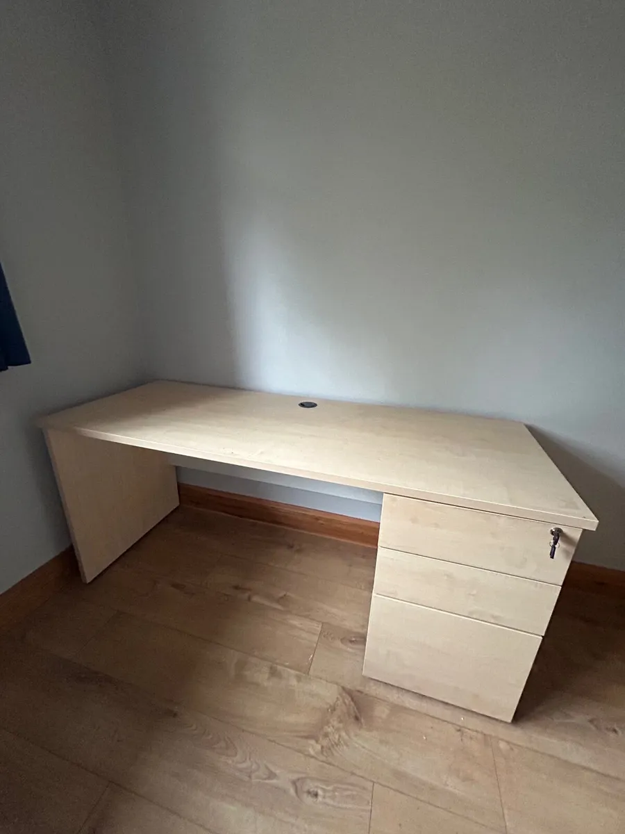 Office Desk - Image 1