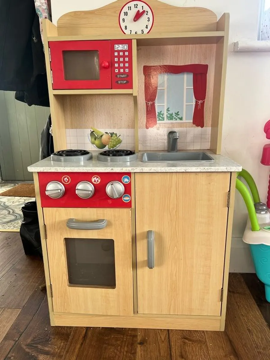 toy kitchen