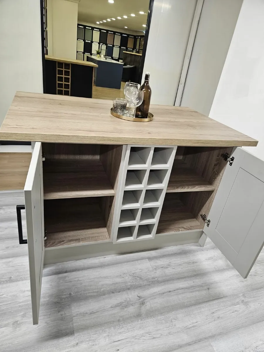 Kitchen island - Image 3