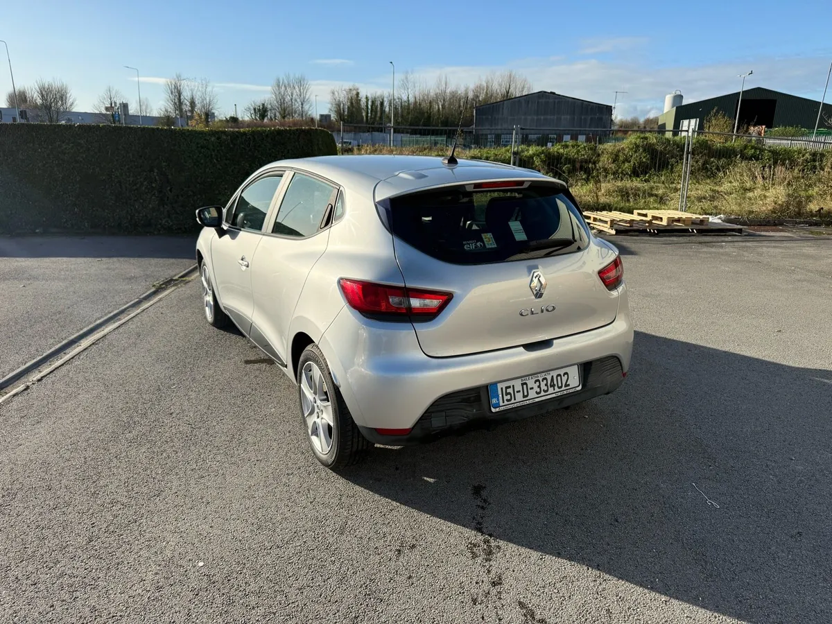 2015 Renault Clio - Image 2