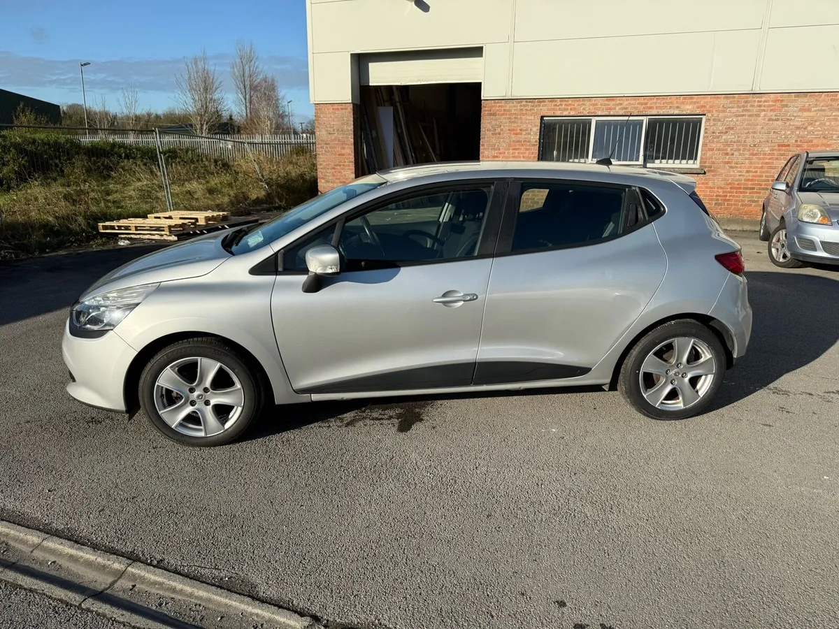 2015 Renault Clio - Image 4