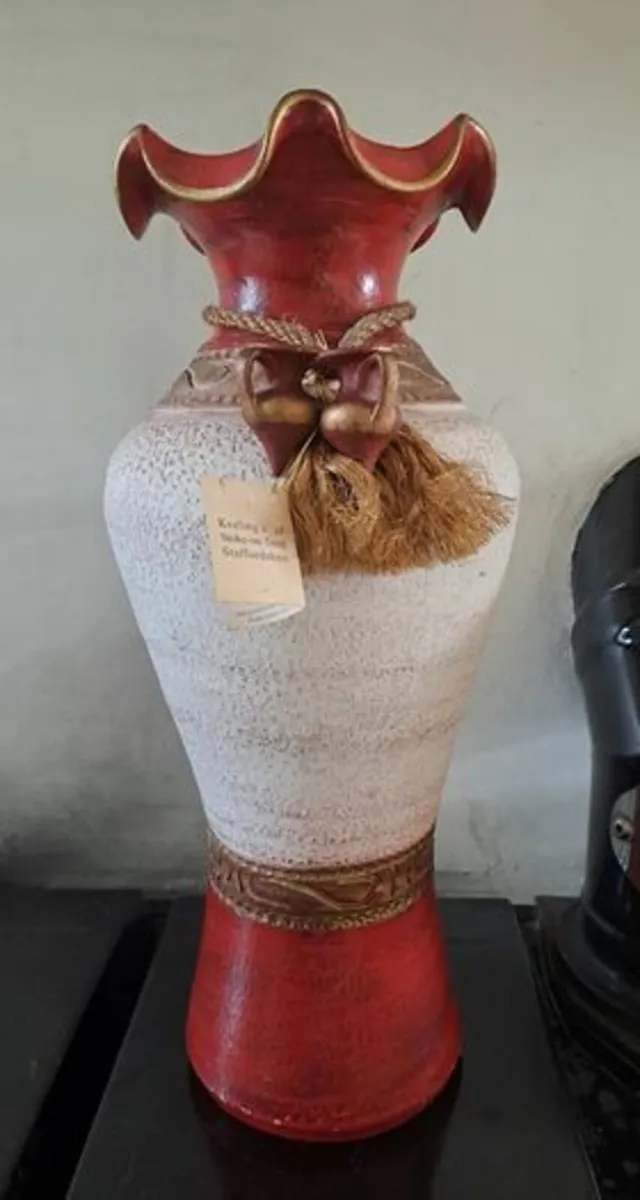 Keelings vase handmade - Image 1