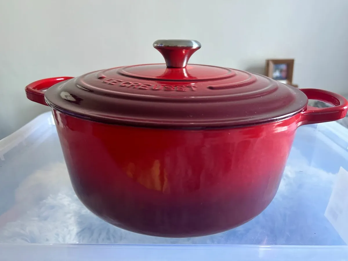 Cast Iron Round Casserole 28 - Image 3