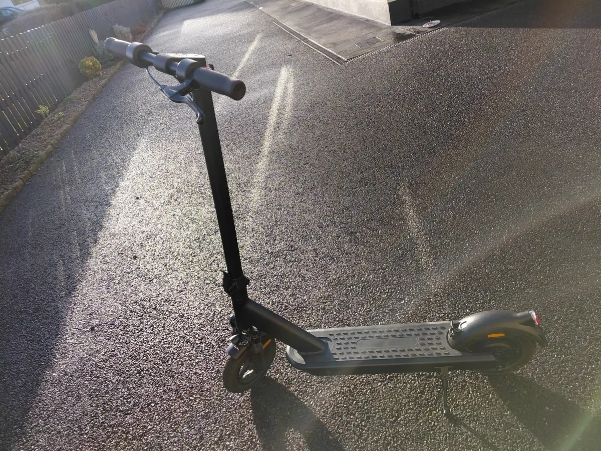 E Scooter - Image 4