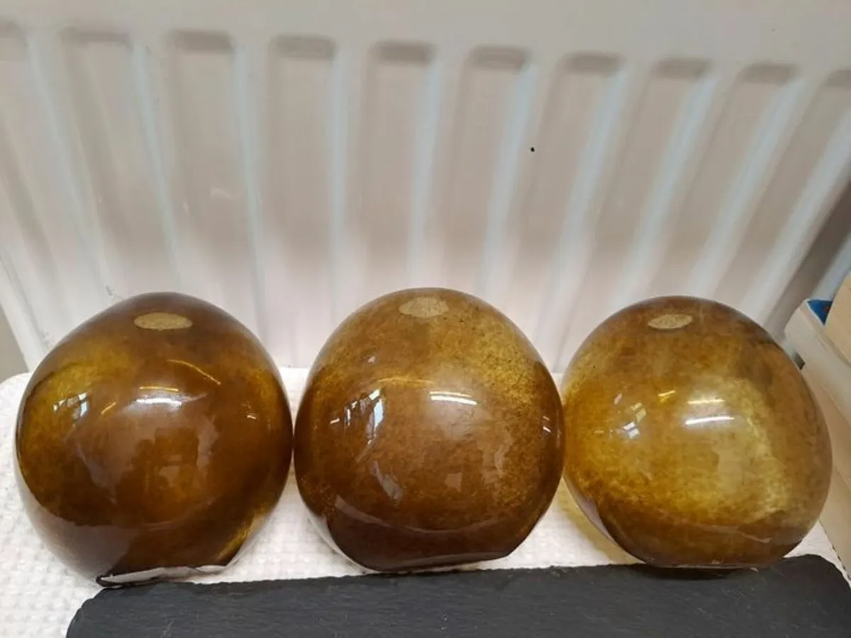 3 amber Glass vases - Image 3