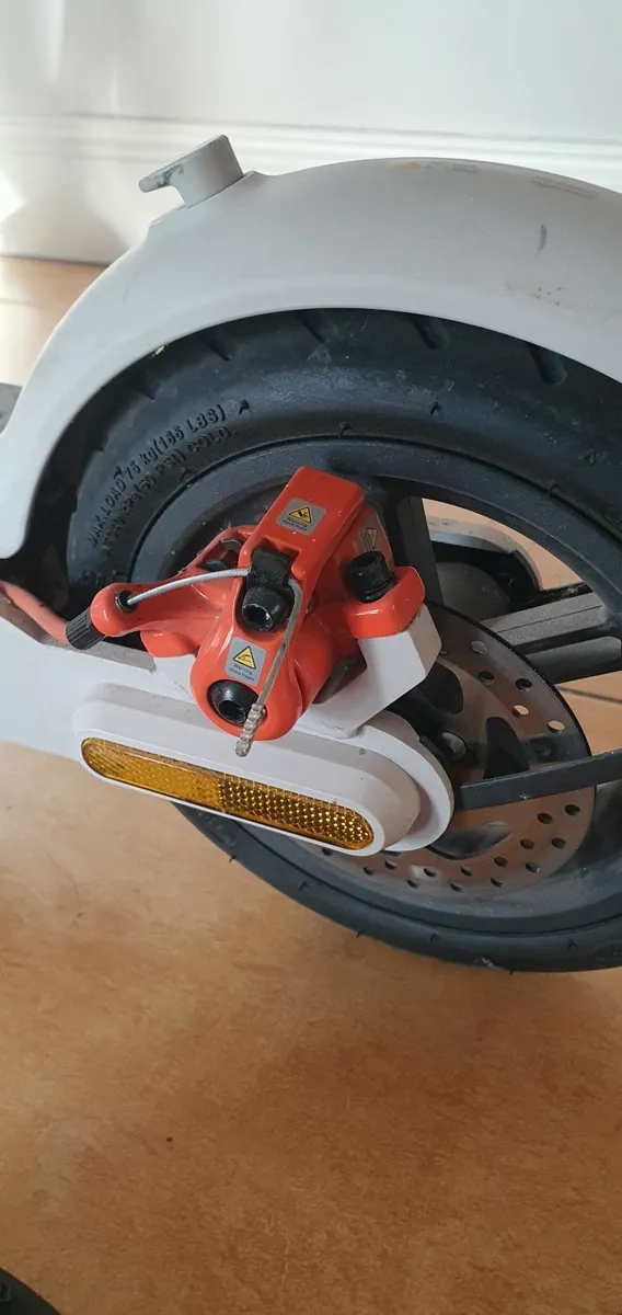 Electric scooter - Image 2