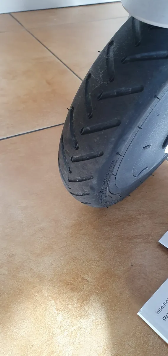 Electric scooter - Image 3