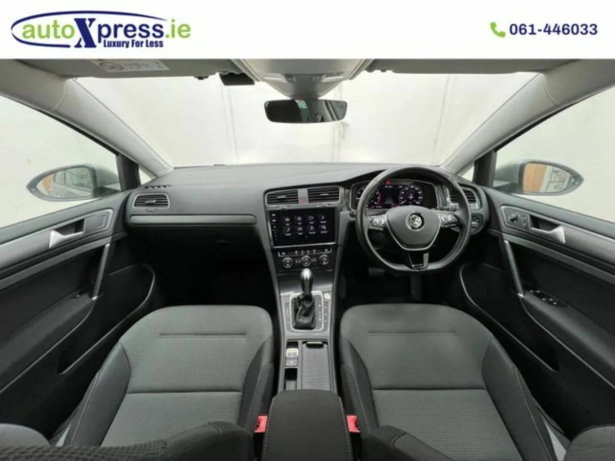 Volkswagen Golf 1.2 TSI Automatic, Reversing camer - Image 4