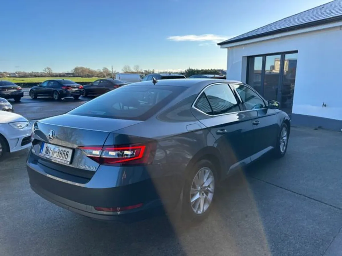 Skoda Superb Style 1.6tdi 120BHP 4DR - Image 4