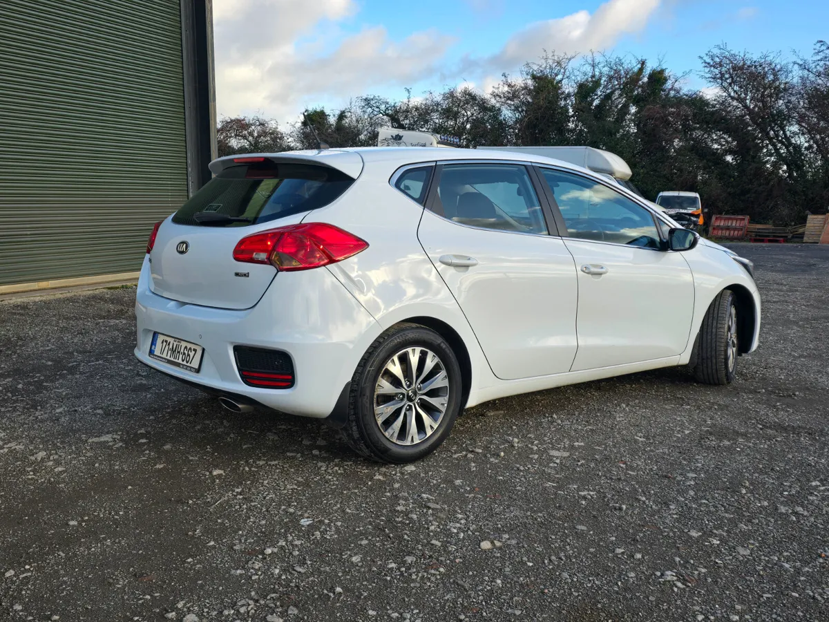 171 KIA CEED *1.6d*LOW KMS*MINT* - Image 2