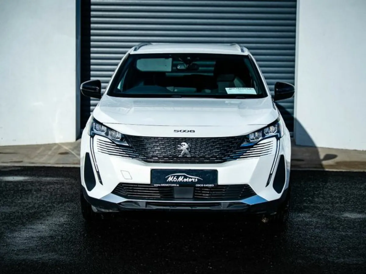 Peugeot 5008 FL 1.5 Blue HDI 130 Auto - Image 2