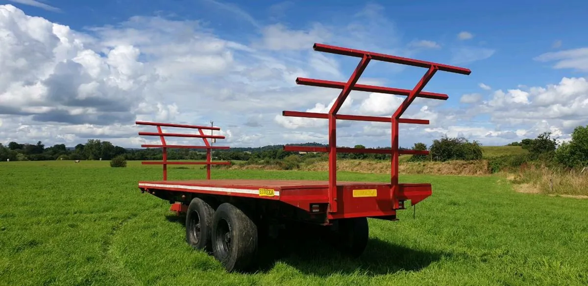 Bale trailer for sale - Image 1