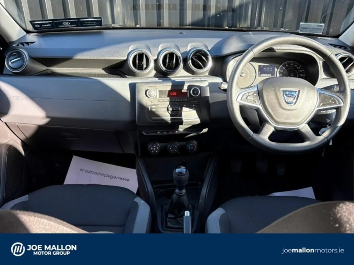 Dacia Duster Blue dCi 115 Essential - Image 4