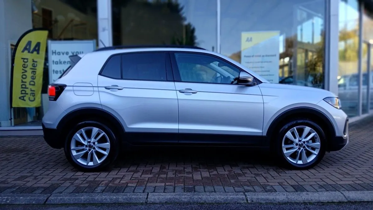 Volkswagen T-Cross Edition 75 1.0 TSI M5F 95hp  R - Image 3