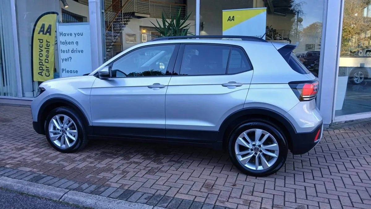 Volkswagen T-Cross Edition 75 1.0 TSI M5F 95hp  R - Image 4