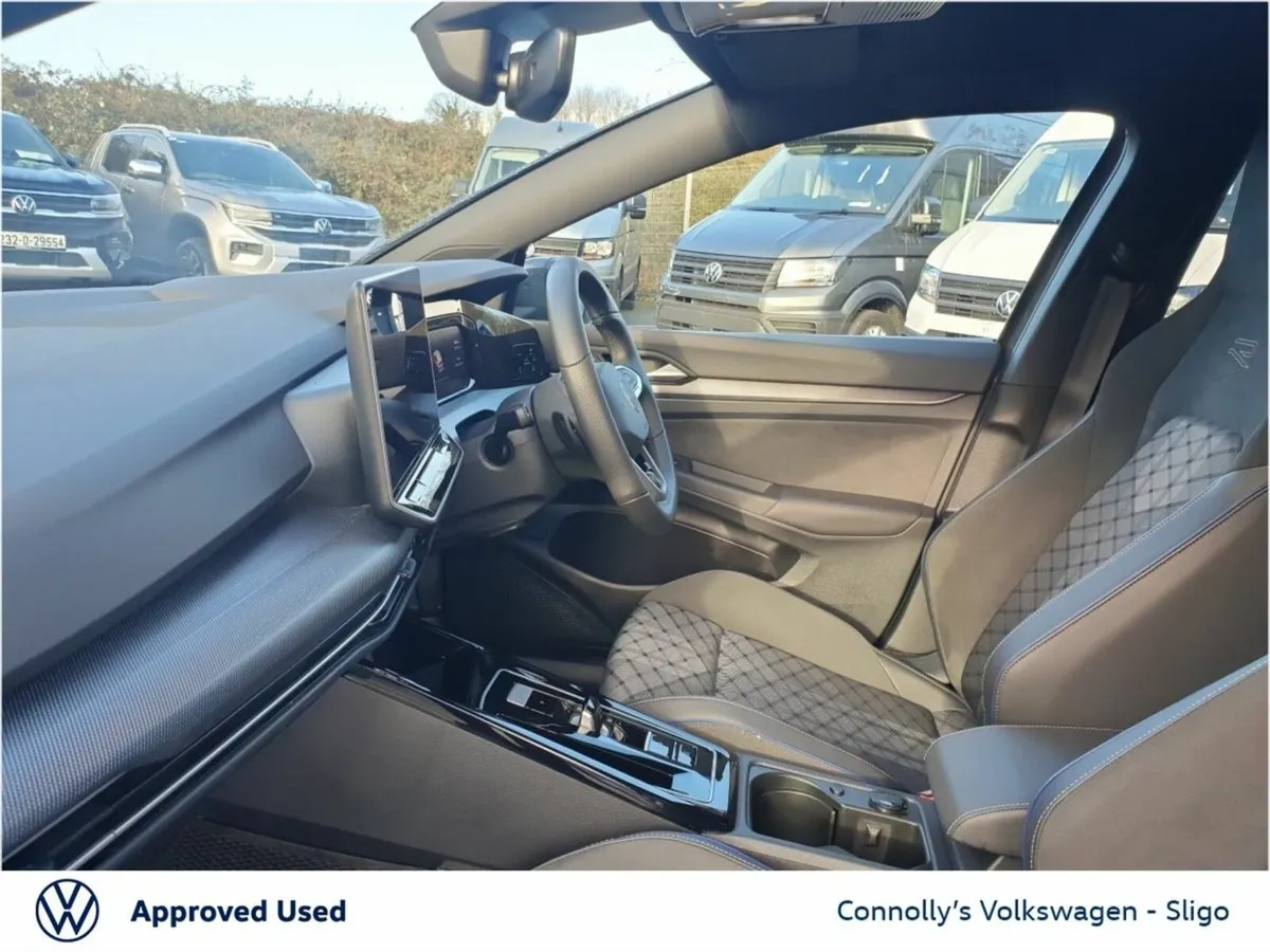 Volkswagen Golf R-LINE 1.5 TSI MHEV 150HP - Image 4