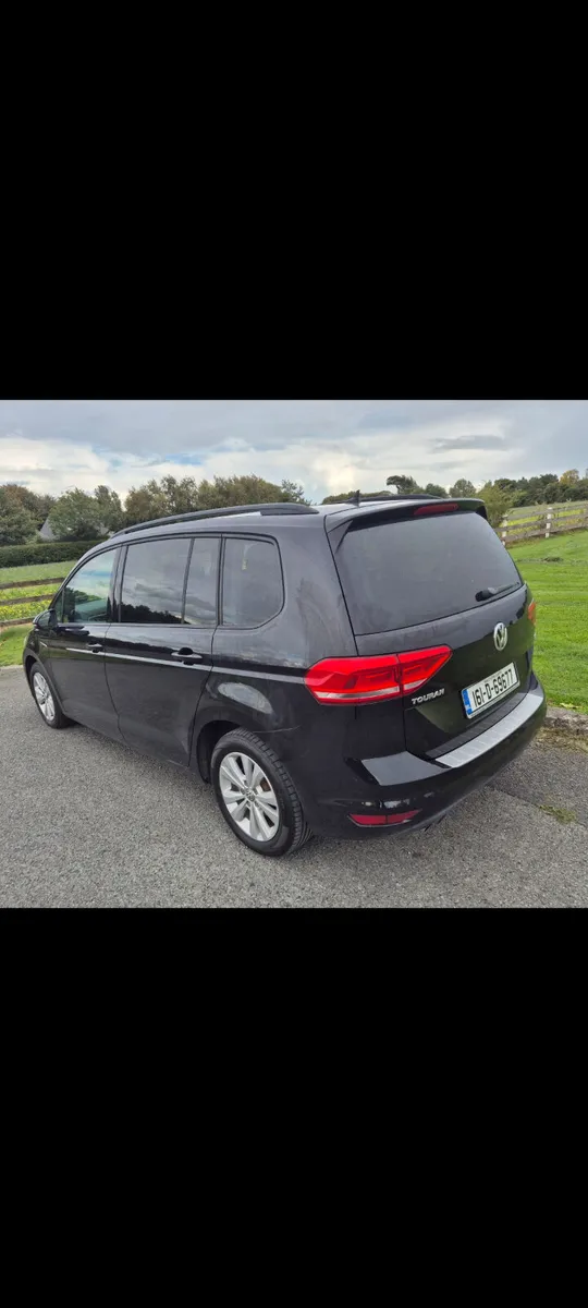 Volkswagen Touran 2016 - Image 3