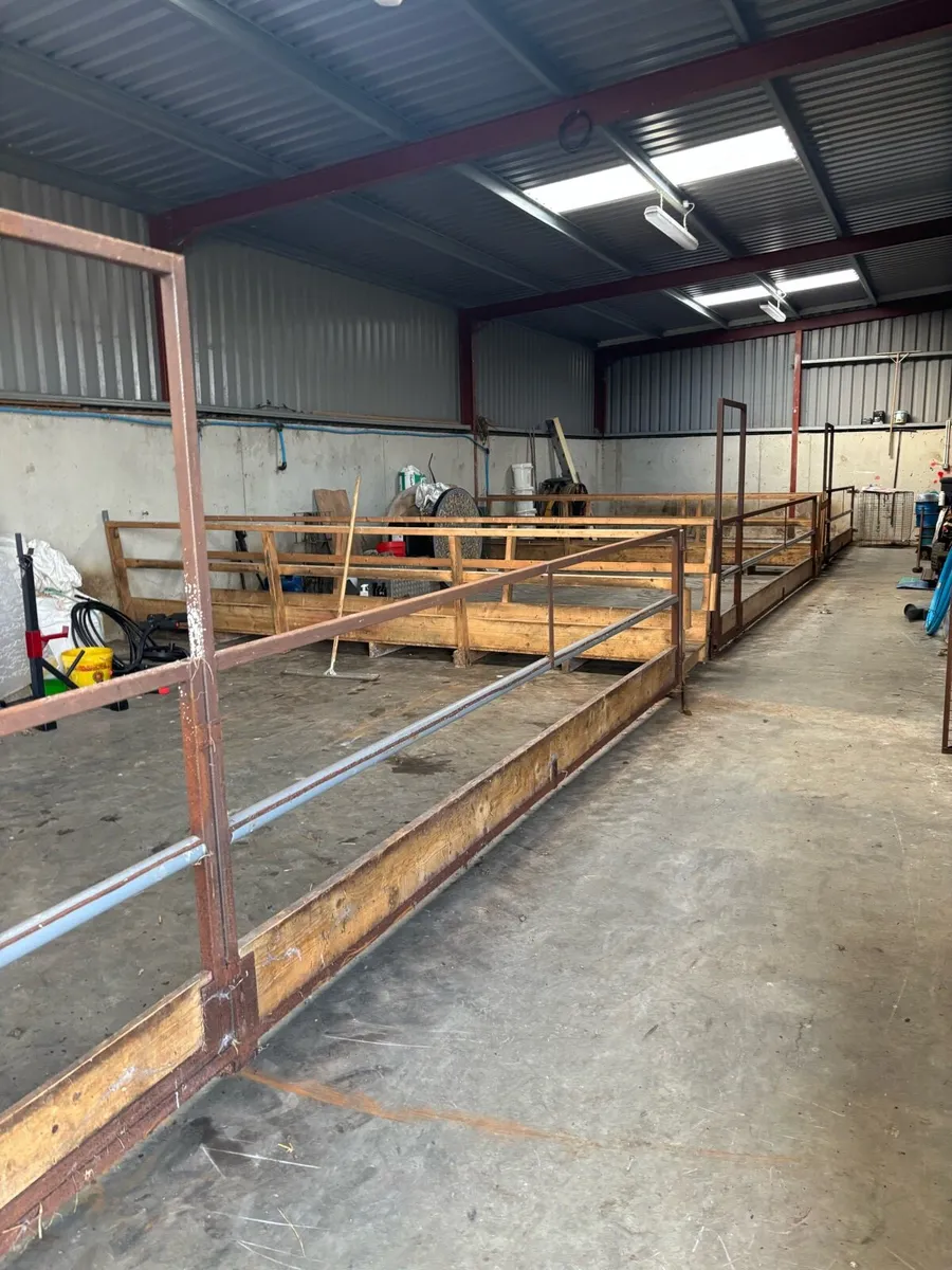 Sheep pens - Image 1