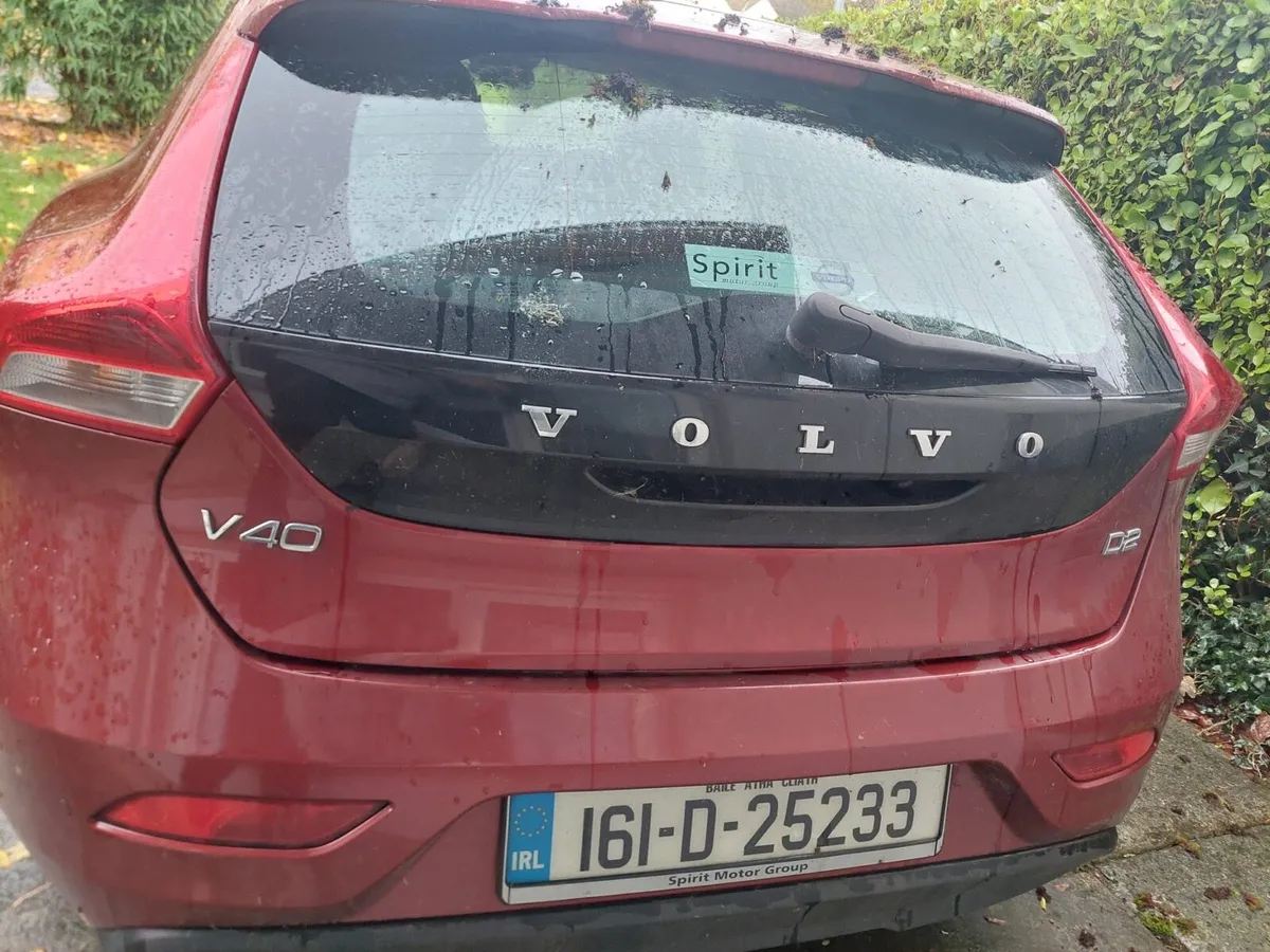 Volvo V40 - Image 4