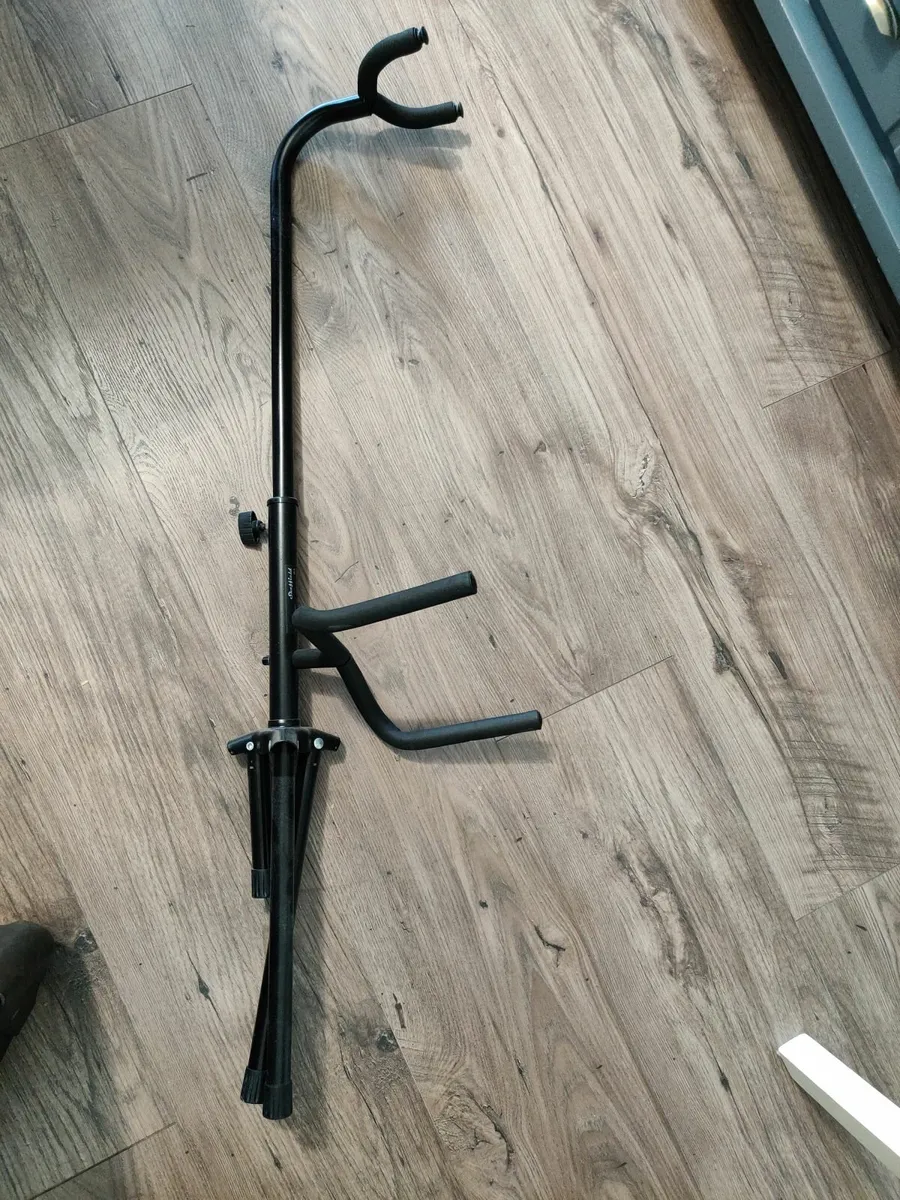 Guitar stand - Image 2