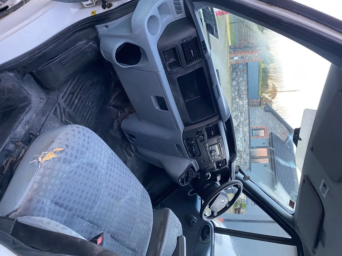 2013 Ford Transit - Image 2