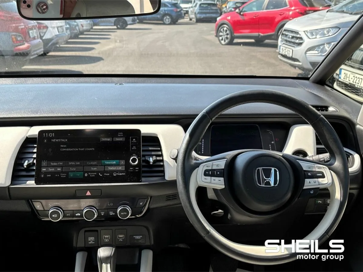 Honda Jazz 1.5i-MMD HEV Executive Auto - Image 3