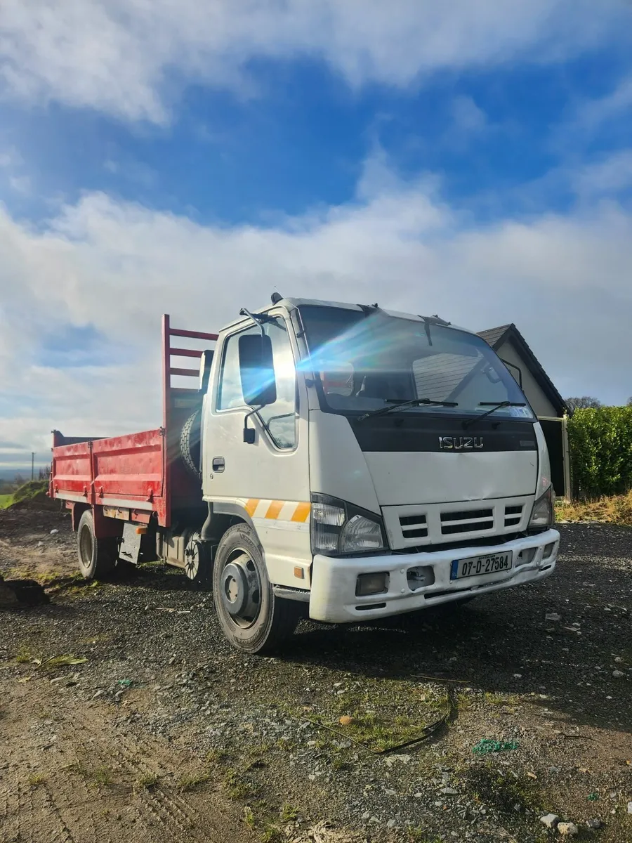2007 Isuzu Tipper NPR - Image 1