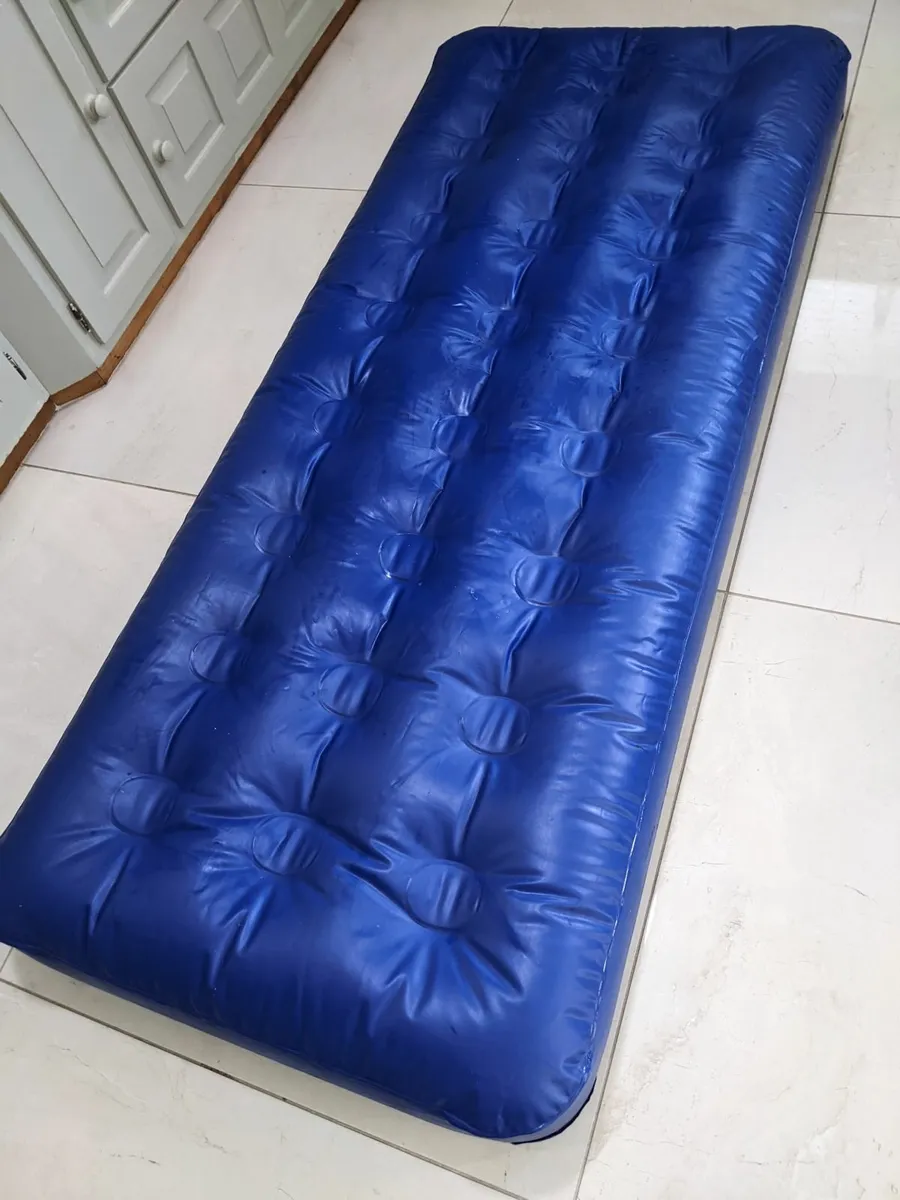 Airbed - Image 4